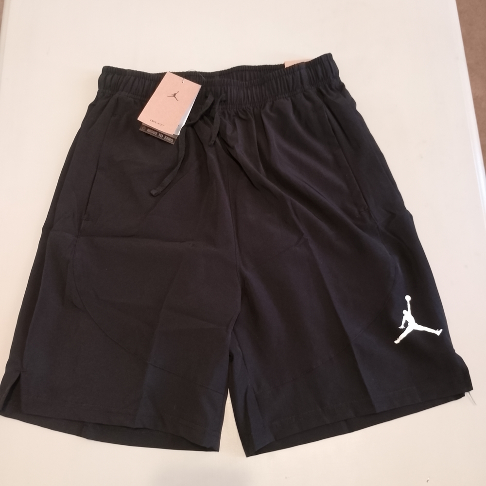 Jordan Black Athletic Shorts Moisture-Wicking Knee-Length